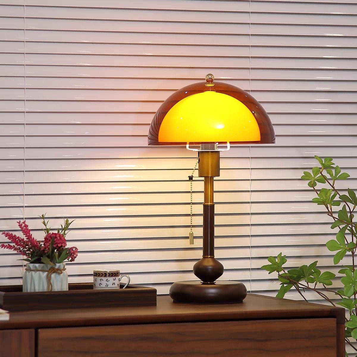 Classic Vintage Table Lamp | Elegant Bedside and Living Room Lighting 2