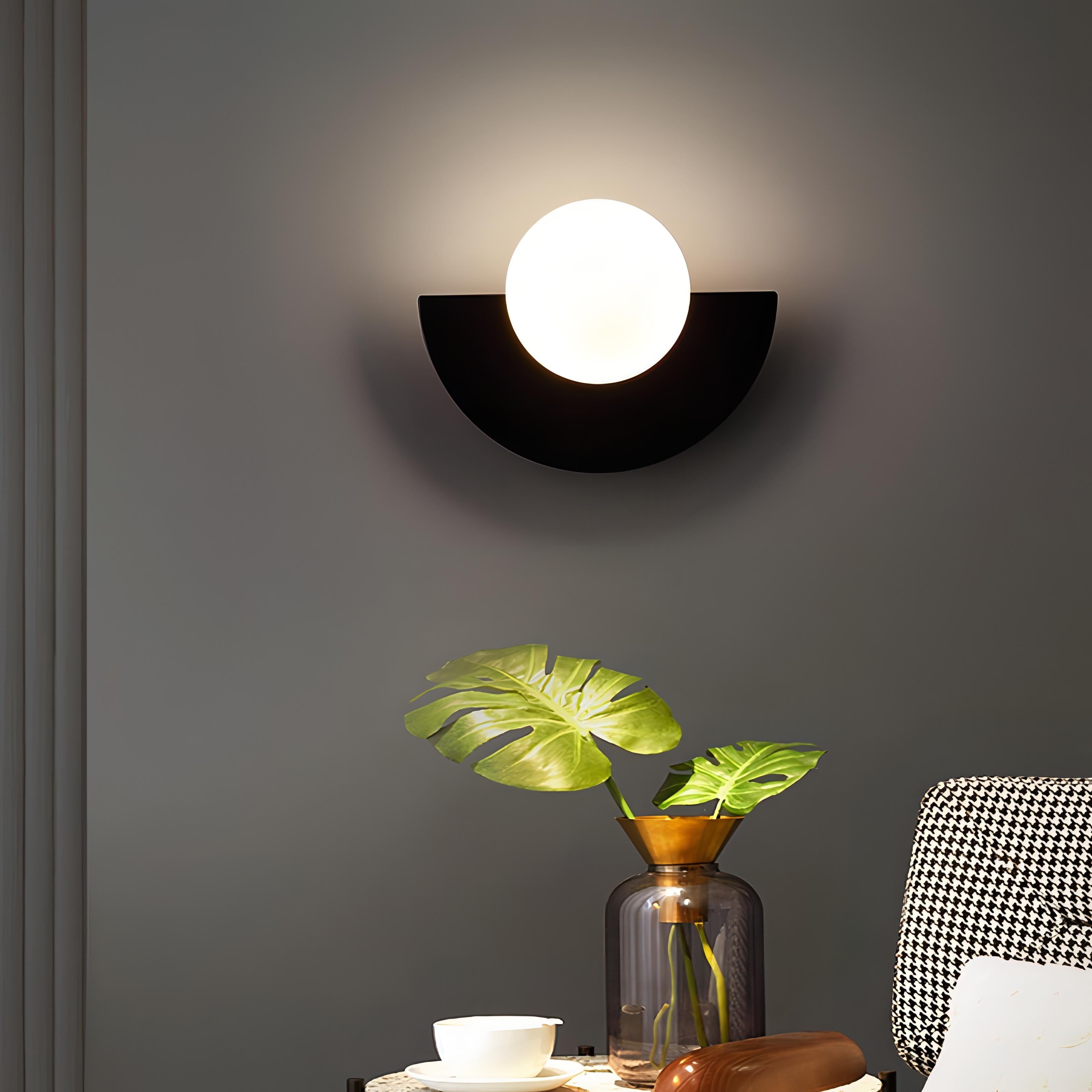 Everest | Modern Semicircle Wall Lamp in Nordic Style with Integrated LED 2