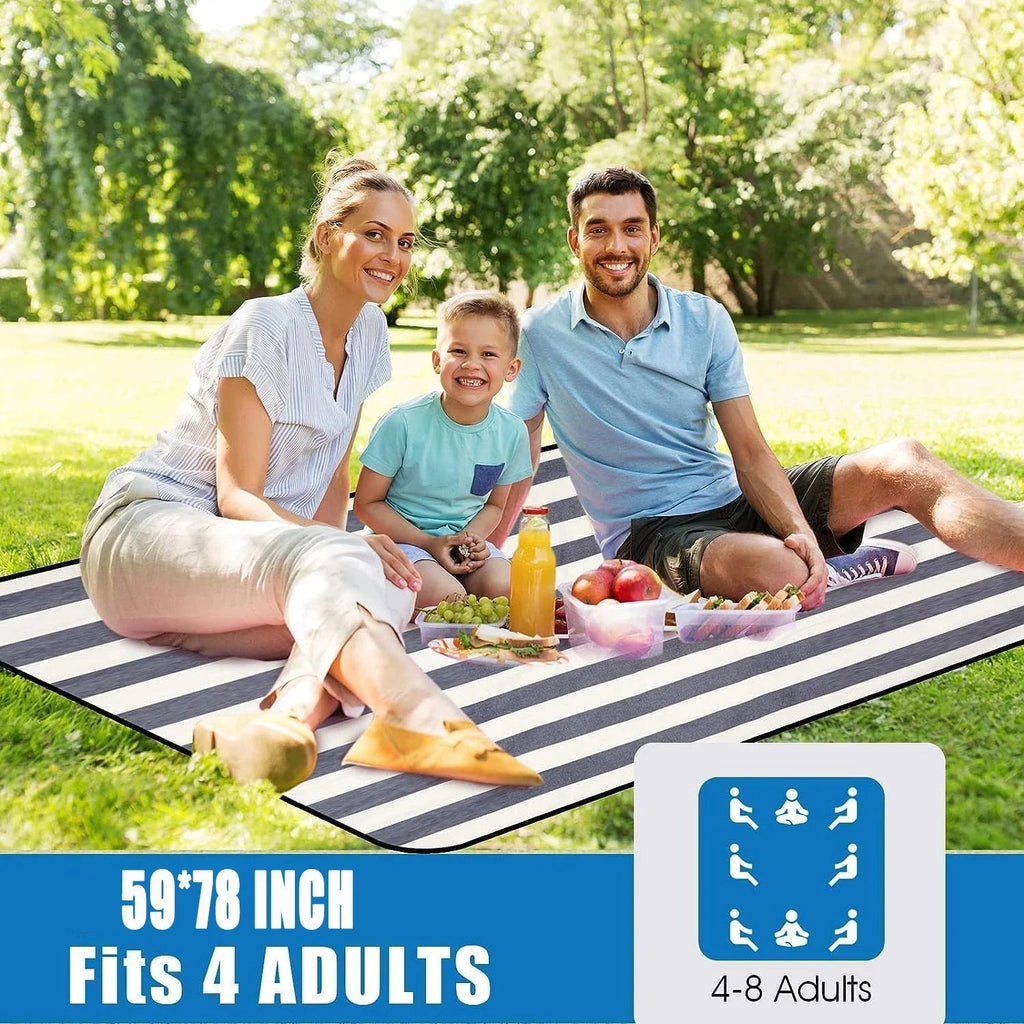 Foldable Waterproof Picnic Blanket With Carry Strap For Beach And Camping Trips And Picnics 2